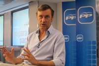 Hernando ve "un riesgo" para la UE una victoria de Syriza