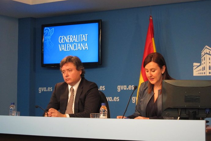 Santamaría y Català en rueda de prensa
