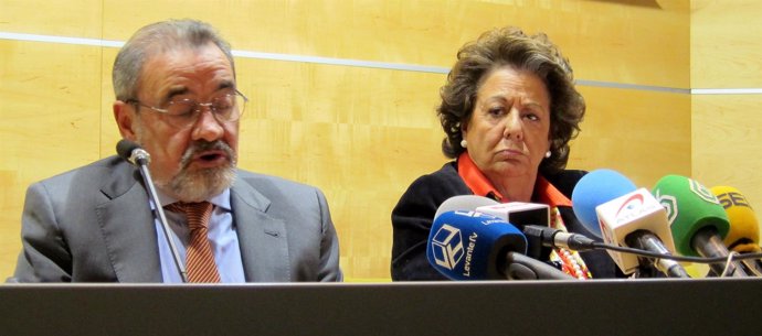 Rita Barberá en rueda de prensa junto al presidente de Feria Valencia.