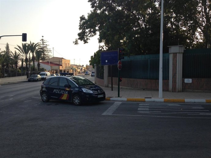 Un vehículo de la Policía en Elche