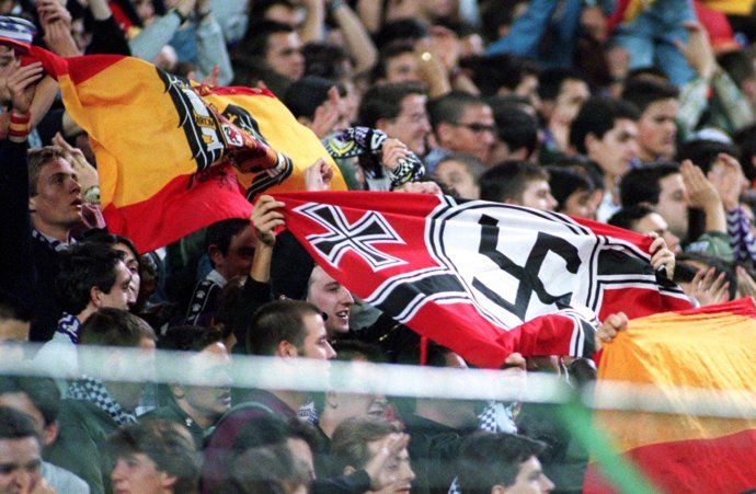 Ultras del Real Madrid en el Santiago Bernabéu