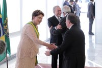 Meade le expresa a Rousseff su deseo de que México y Brasil fortalezcan lazos