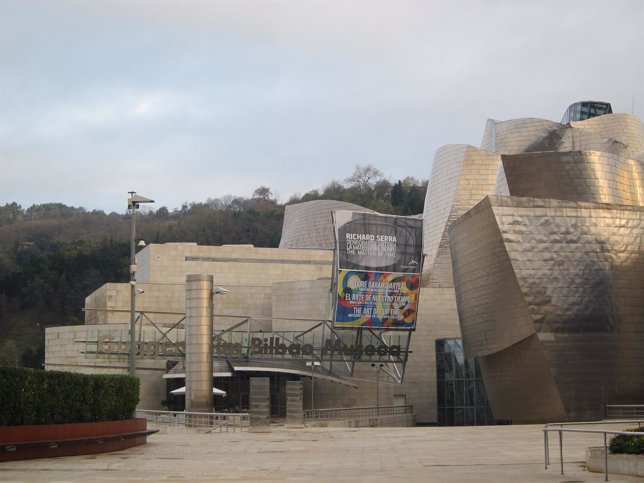 Guggenheim Bilbao Museoaren sarrera