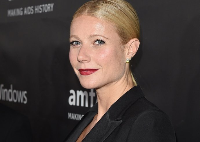  Host Gwyneth Paltrow Attends The 2014 Amfar LA Insp