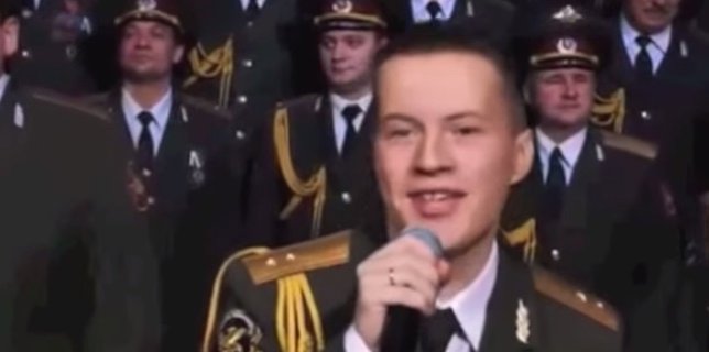 El Ejército ruso felicita el nuevo año con su propia versión de 'Happy' 
