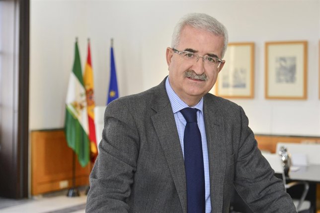 El consejero de la Presidencia, Manuel Jiménez Barrios