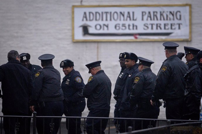 Policías de Nueva York amenazan con protestas