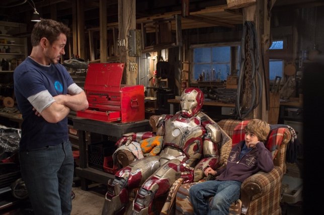 Robert Downey Jr. Y Ty Sempkins en Iron Man 3