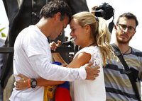 La mujer de Leopoldo López considera un "chantaje" la oferta de Maduro
