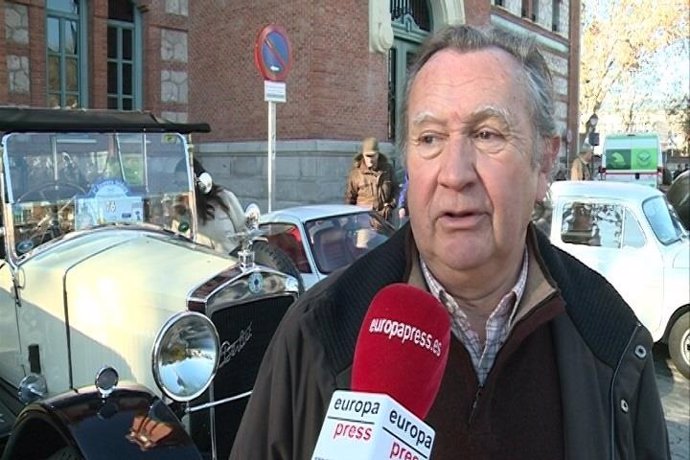 Presidente del Club Español Amigos del Renault 4/4, Enrique Martí