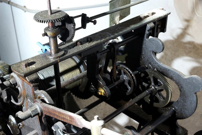 El reloj del Palacio Provincial cumple en 2015 un siglo de vida