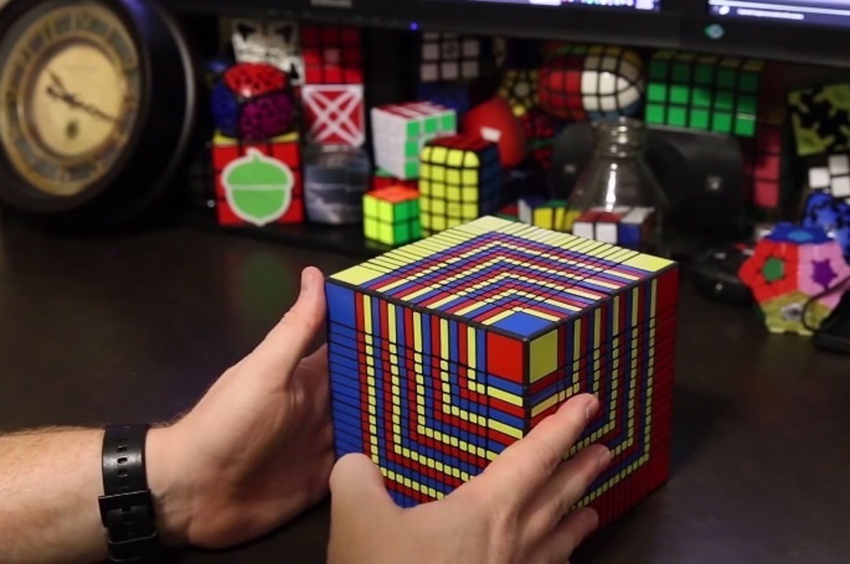 Cubo De Rubik 15x15 Cuanto se tarda en resolver un cubo de Rubik de 17x17x17?