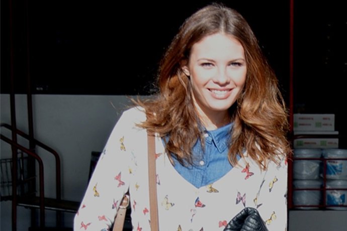 Jessica Bueno vuelve a Sevilla tras despedir el año con Jota en Londres