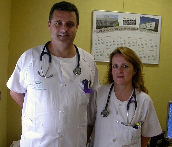 Los dos facultativos del Hospital de Valme