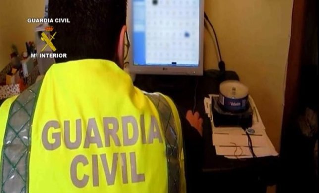 Detenidas cuatro personas acusadas de delitos de corrupción de menores
