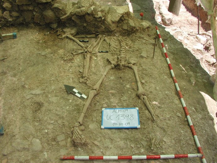 Esqueletos mutilados de habitantes ibéricos en Almedinilla