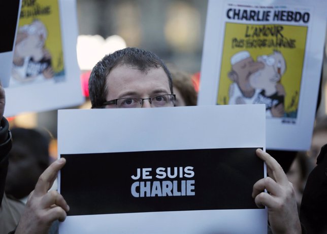 Concentración en París en apoyo a 'Charlie Hebdo'