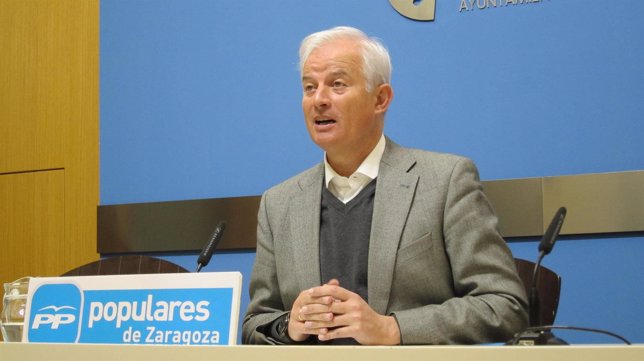 El portavoz del PP en el Ayuntamiento de Zaragoza, Eloy Suárez.