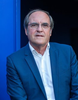 El exministro Ángel Gabilondo