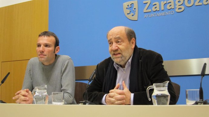 Pablo Muñoz y José Manuel Alonso, concejales de IU en Ayuntamiento de Zaragoza