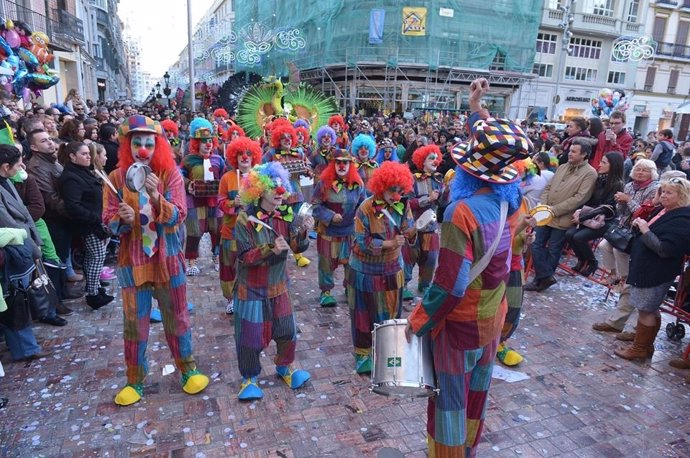 Carnaval Málaga 2014 fiesta calle disfraces carnavalesca