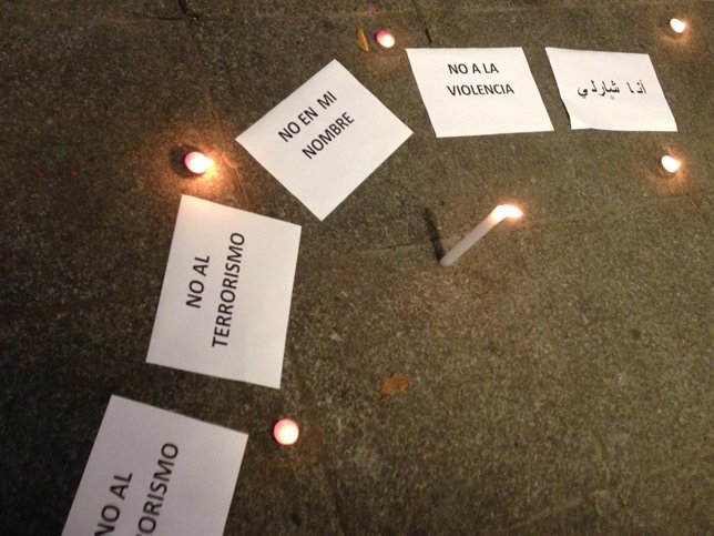 Acto contra atentado París en Toledo