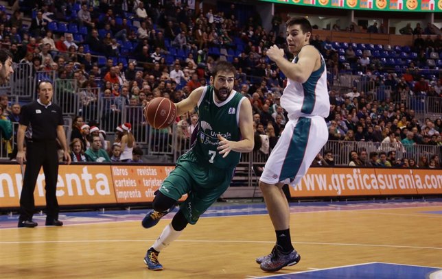 Unicaja se impone al Baloncesto Sevilla