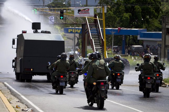 Guardia Bolivariana De Venezuela En Acción