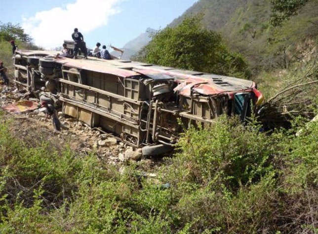 Autobús accidentado en Perú