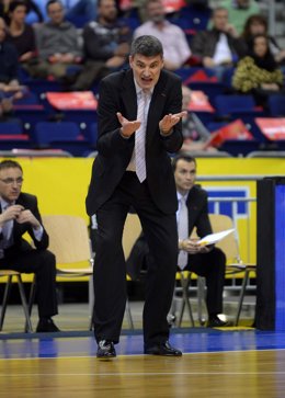 Velimir Perasovic del Valencia Basket en el partido ante el Alba Berlín