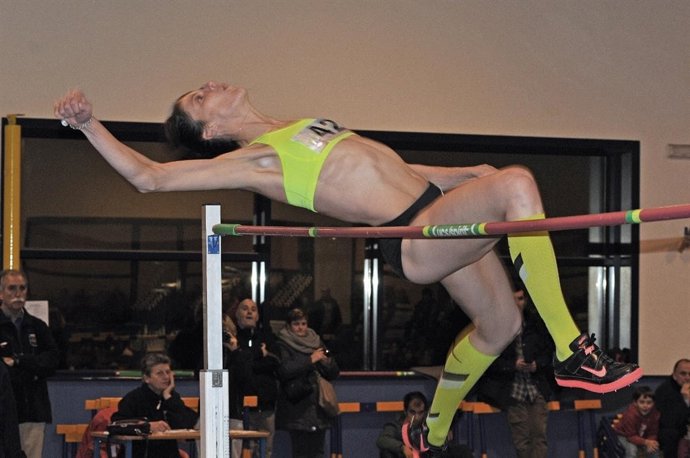 Salto de Ruth Beitia en La Albericia