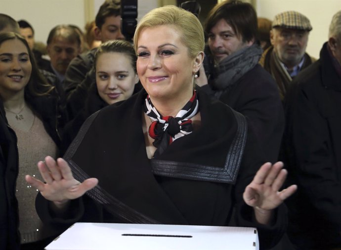 La candidata presidencial de la HDZ, Kolinda Grabar-Kitarovic