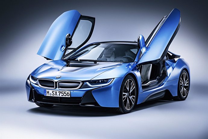 BMW I8