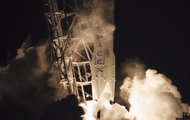The unmanned Falcon 9 rocket launched by SpaceX on a cargo resupply service miss