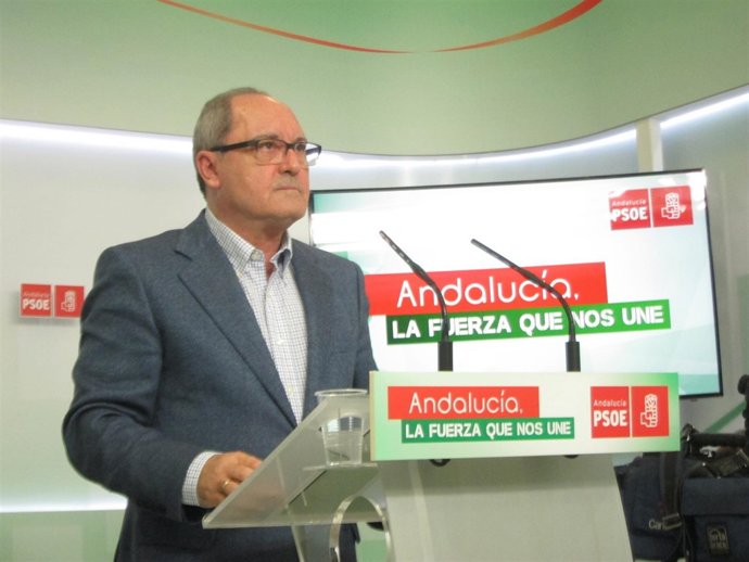 Juan Cornejo, hoy ante los medios