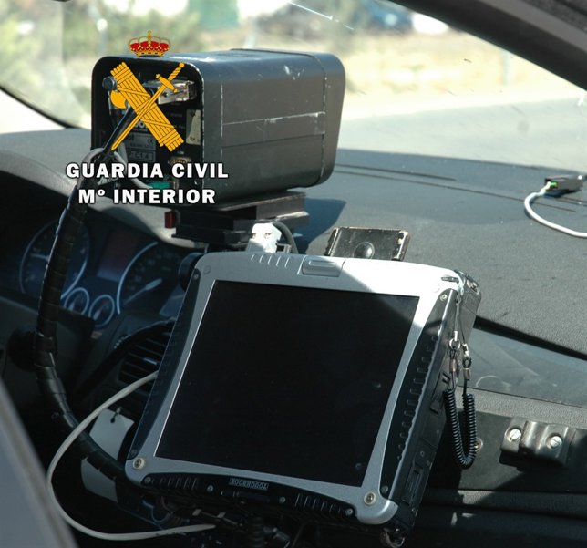 Un radar de la Guardia Civil