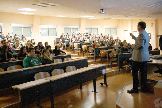 Visitas guiadas a la Universidad de Jaén (UJA)