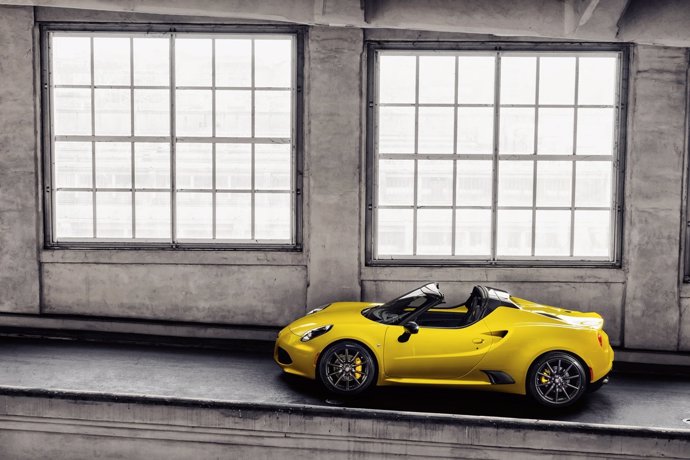 Alfa Romeo 4C Spider