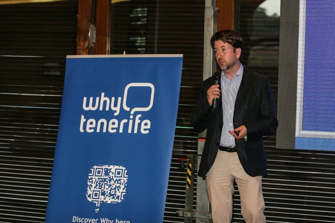 Alonso, en la presentación y entrega de premios TLP Startup Network en el aud