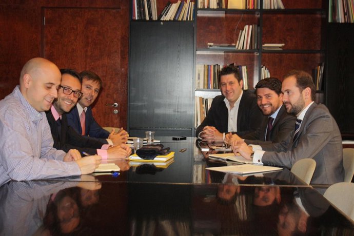 Red eléctrica y Cort