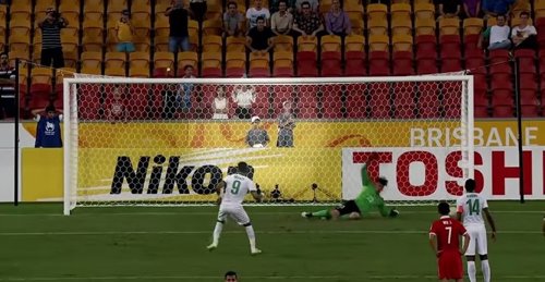 Catalogan a un niño de vidente al ayudar a detener un penalti en la Copa de Asia