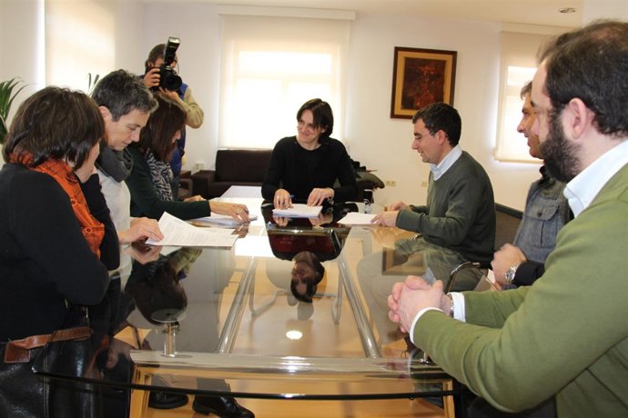 Firma del contrato para la revisión del PGOU