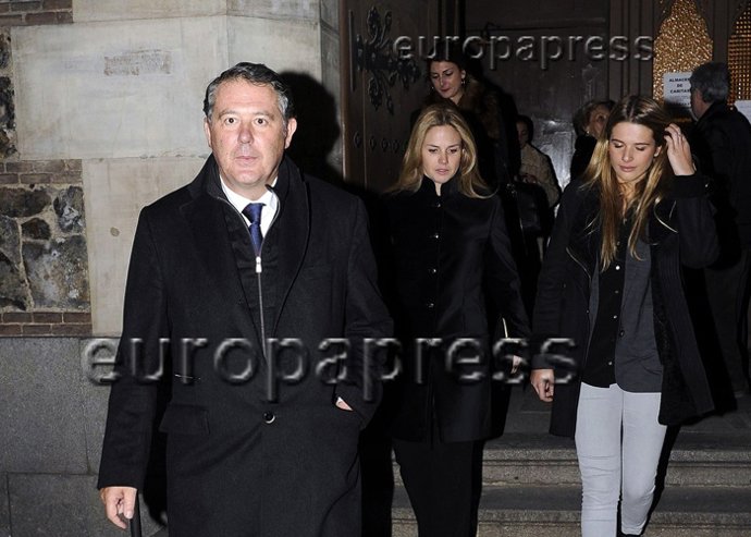 Genoveva casanova y michavila aparecen juntos por primera vez
