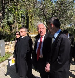 García-Margallo visita el Museo sobre el Holocausto Yad Vashem, en Jerusalén