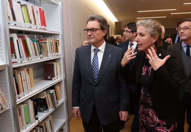 Artur Mas inaugura la Biblioteca Carles Rahola de Girona