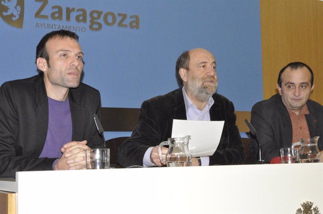 Los concejales de IU-Zaragoza, Pablo Muñoz, José Manuel Alonso y Raúl Ariza.