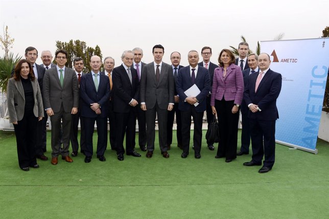 Reunión del ministro Soria con el sector de telecomunicaciones   