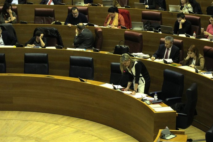 Sánchez Zaplana interviene en las Corts.