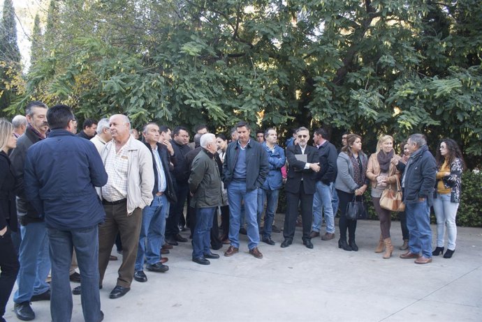 Miembros de la plataforma en defensa de regadíos de Doñana.