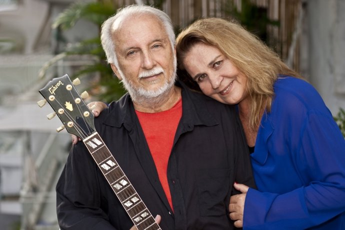 Roberto Menescal y Wanda Sá